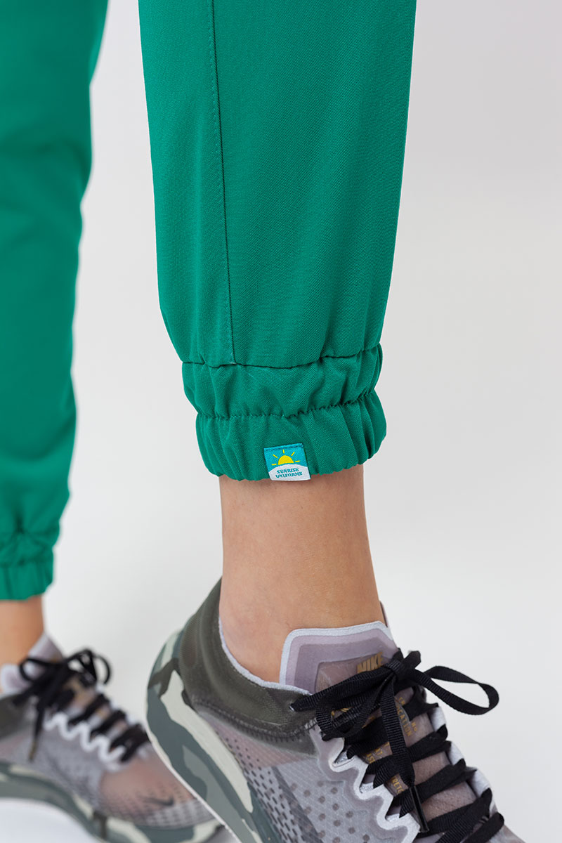 Lékařské kalhoty Sunrise Uniforms Premium Chill jogger zelené-5
