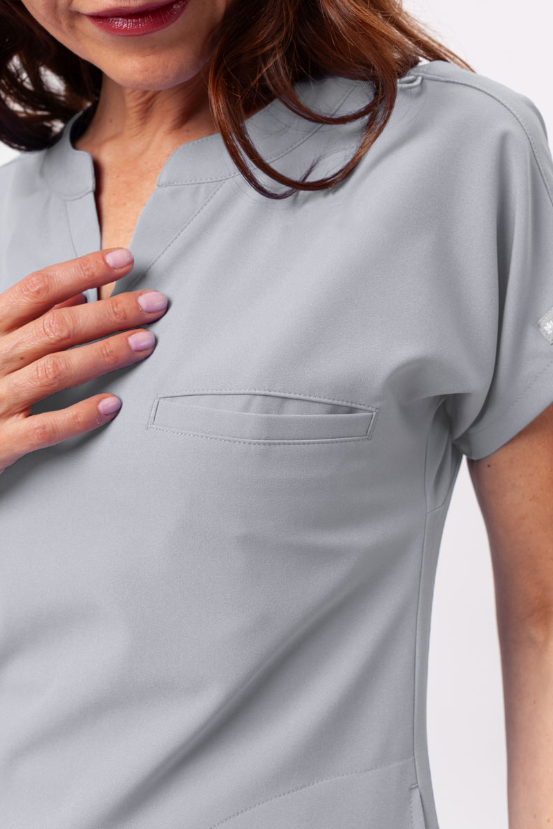 Dámská lékařská souprava Maevn Momentum (halenka Dolman, kalhoty Flare Leg) světle šedá-6