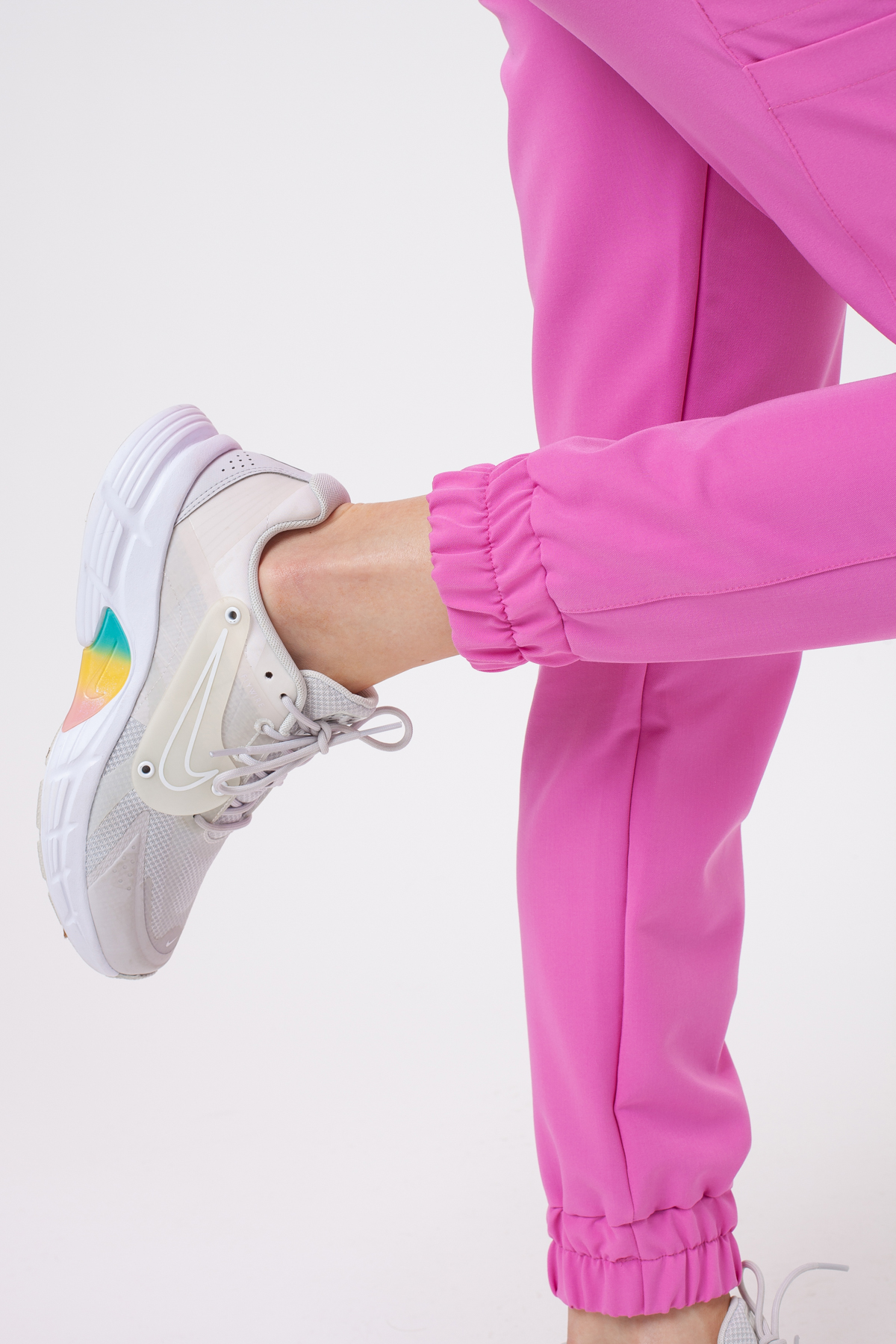 Dámské lékařské kalhoty Sunrise Uniforms Premium Vibe jogger růžové-4