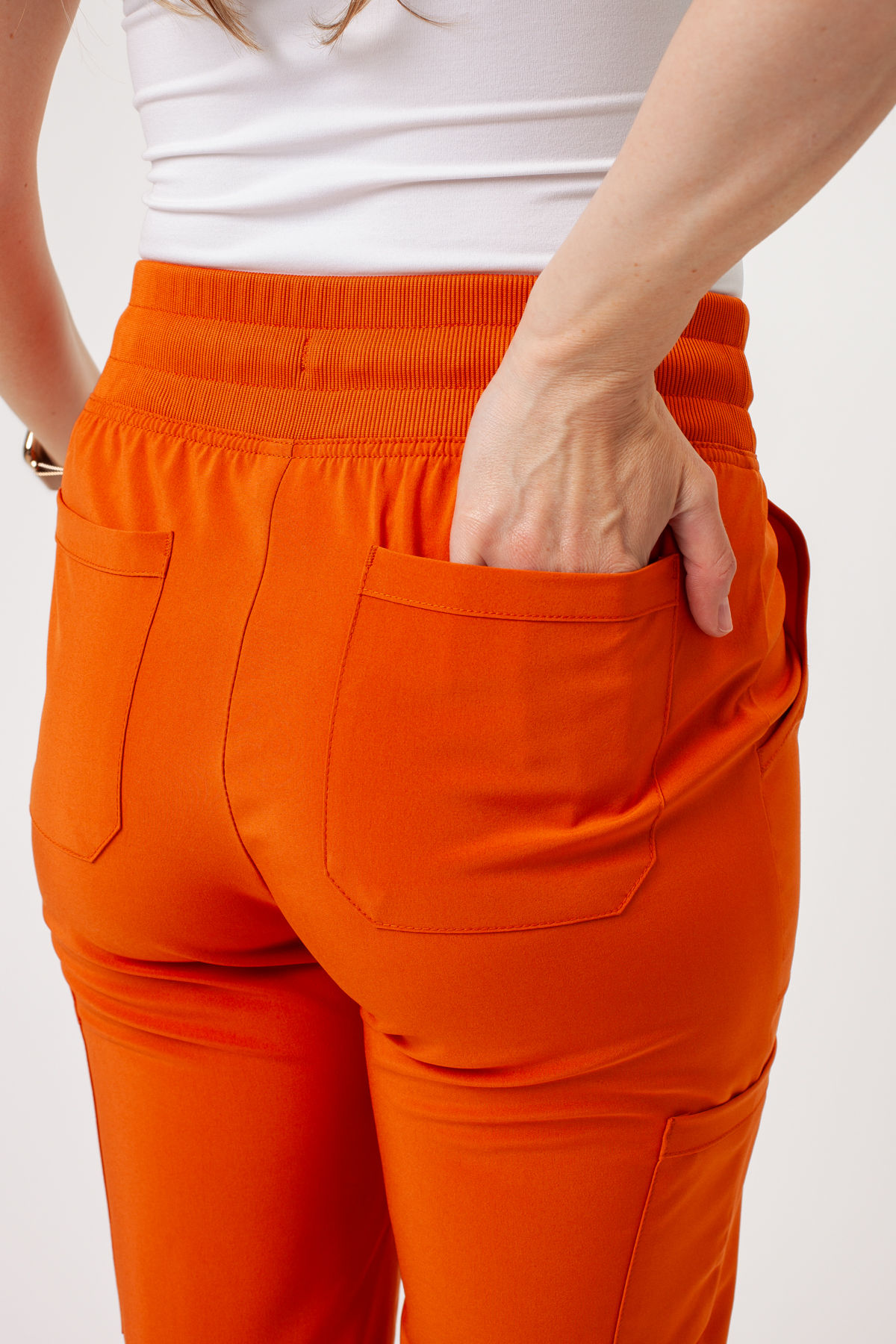 Dámská lékařská souprava Dickies EDS Essentials Jogger oranžová-11