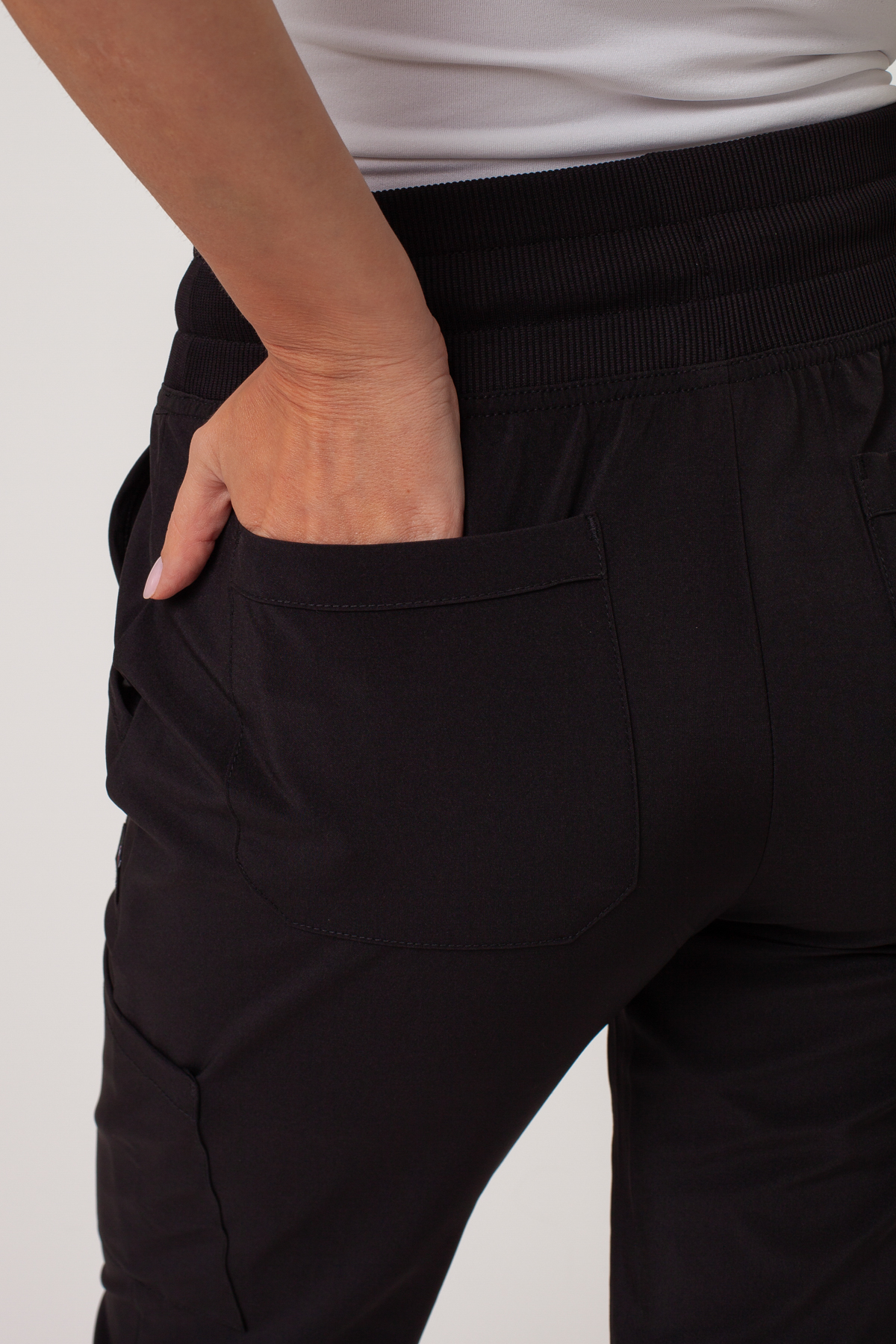 Dámská lékařská souprava Dickies EDS Essentials Jogger černá-11