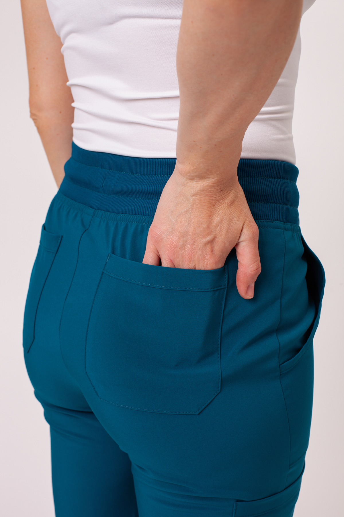 Dámská lékařská souprava Dickies EDS Essentials Jogger karaibsky modrá-12