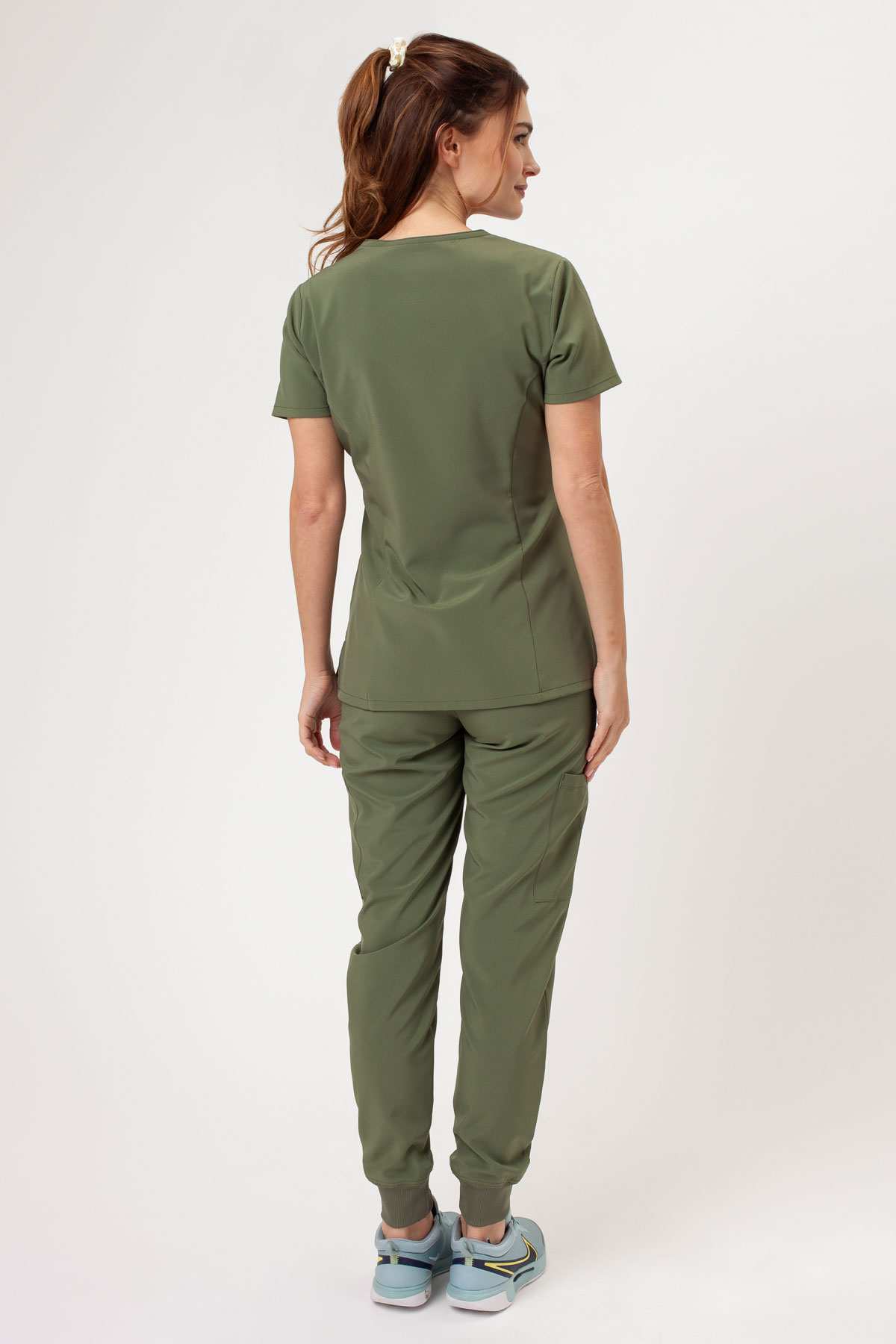 Dámská lékařská souprava Dickies EDS Essentials Jogger olivková-1