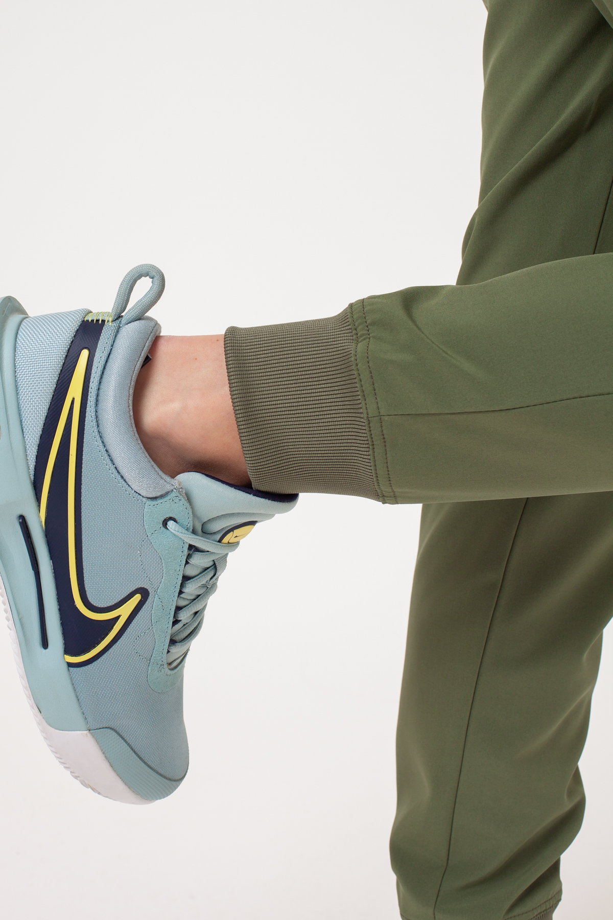 Dámská lékařská souprava Dickies EDS Essentials Jogger olivková-13