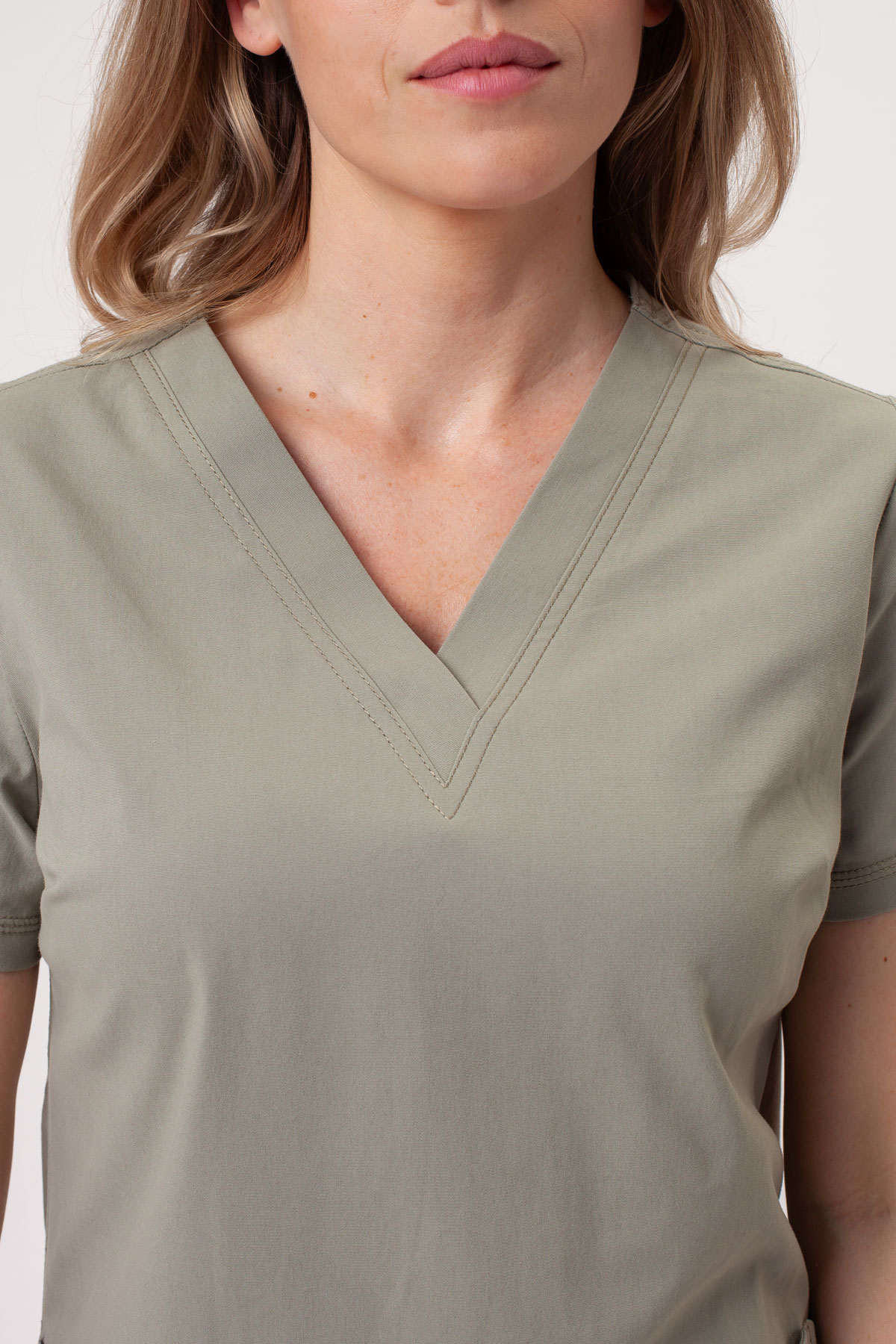 Dámská lékařská souprava Dickies Forge V-neck pastelově olivková-5