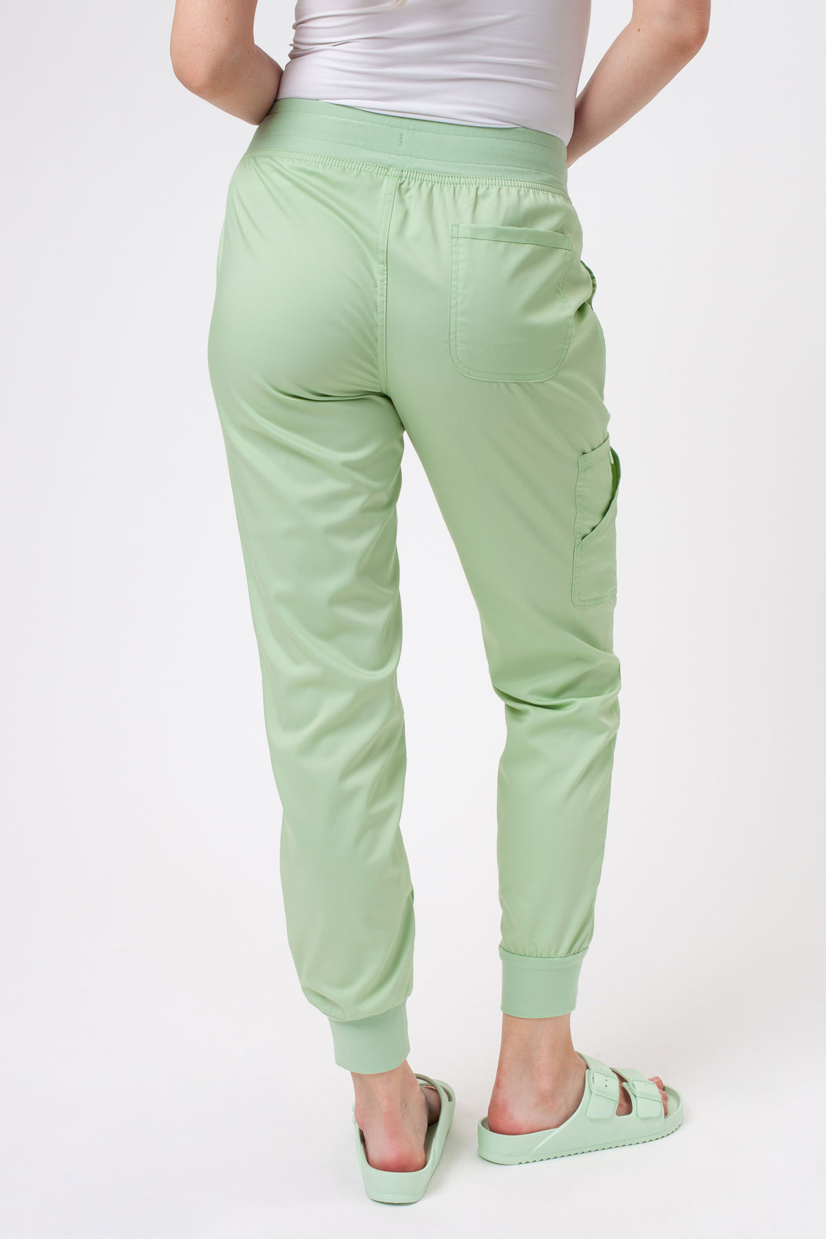 Dámské lékařské kalhoty Cherokee Revolution Mid Rise jogger pistáciové-1