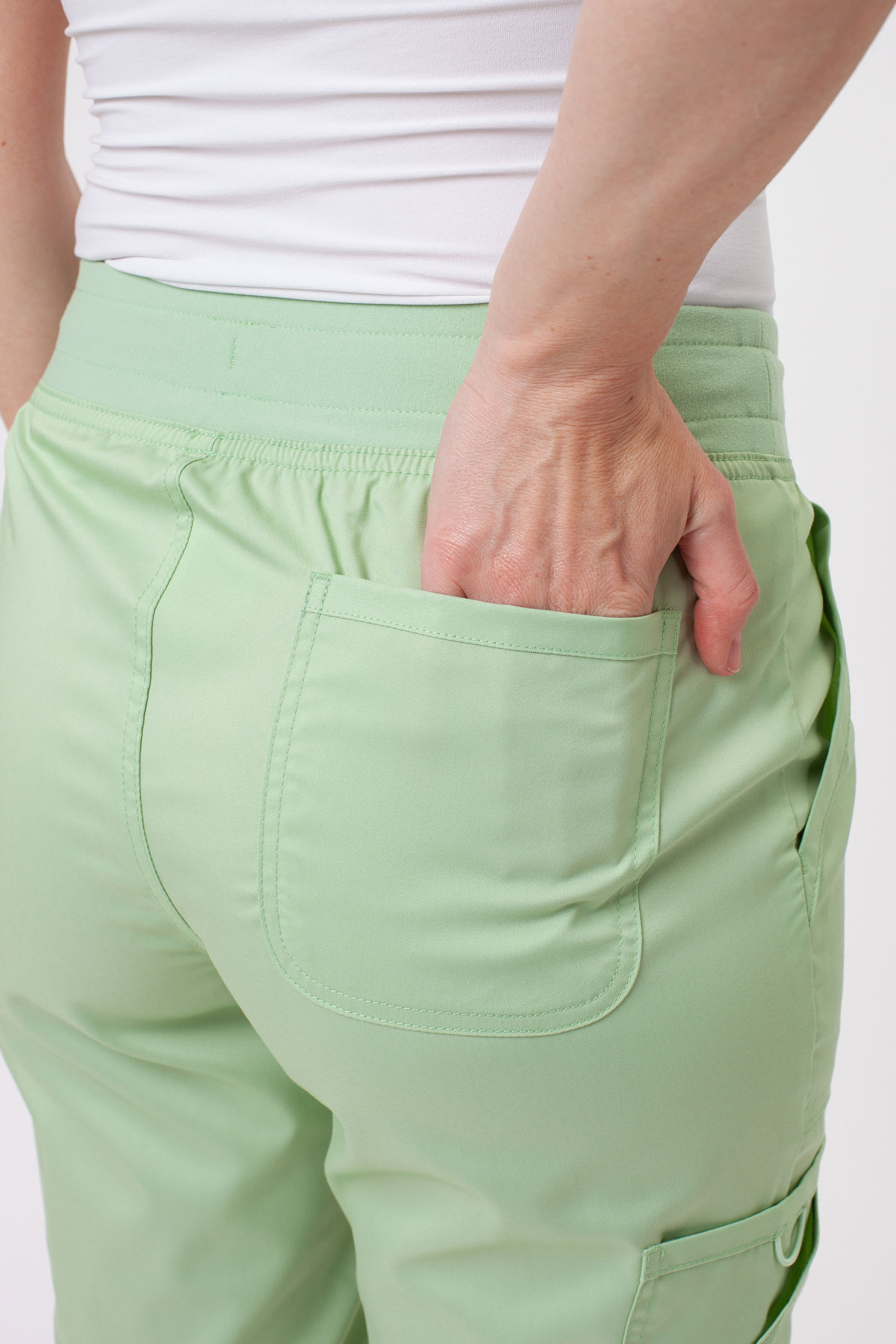 Dámské lékařské kalhoty Cherokee Revolution Mid Rise jogger pistáciové-4