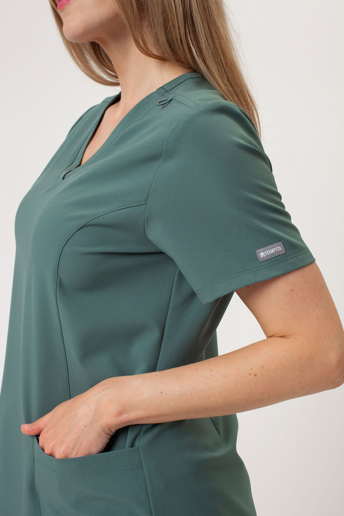 Lékařská dámská halena Maevn Momentum Double V-neck pastelově zelená-4