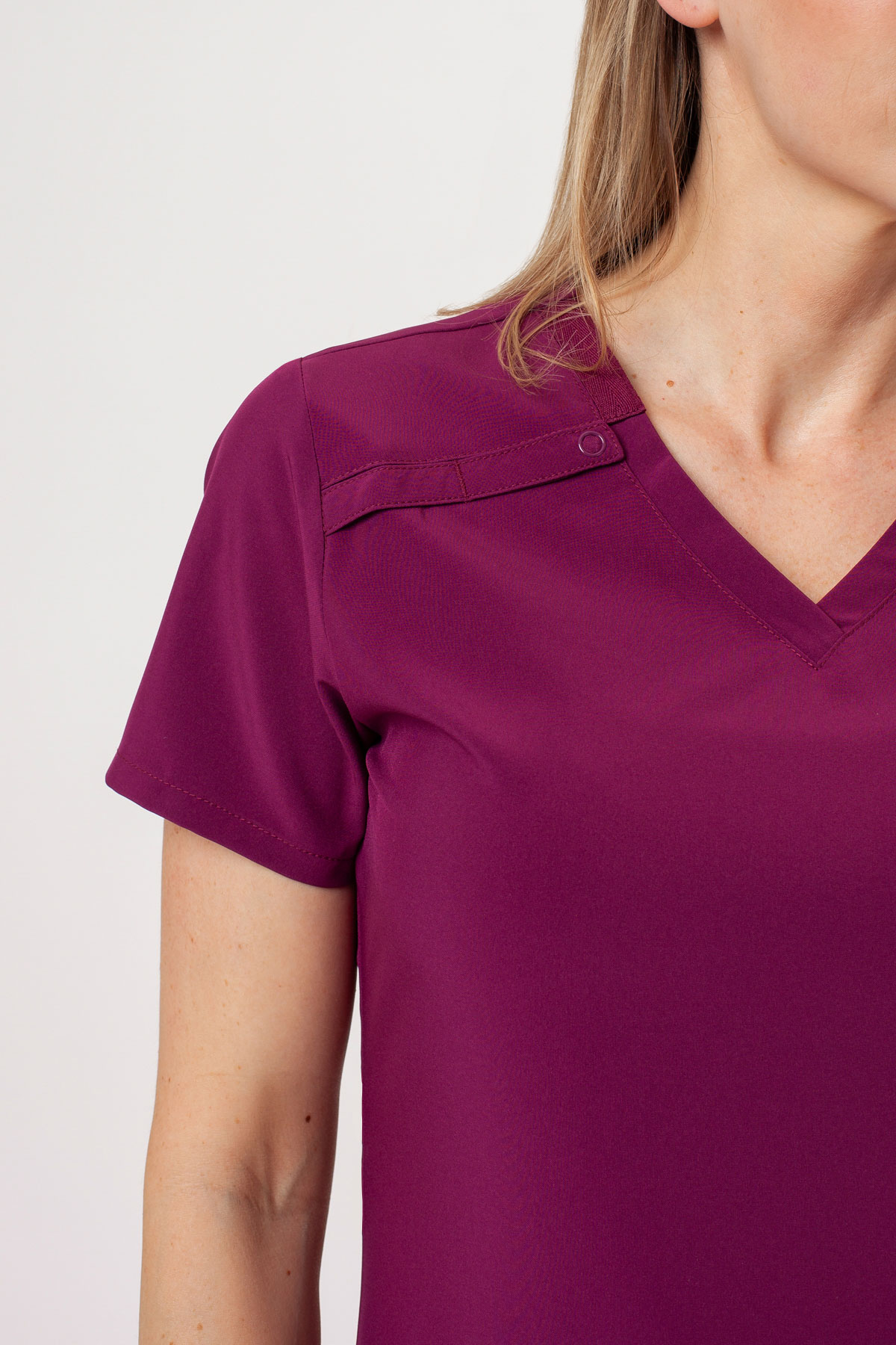Dámská lékařská halena Dickies EDS Essentials V-Neck třešňová-3