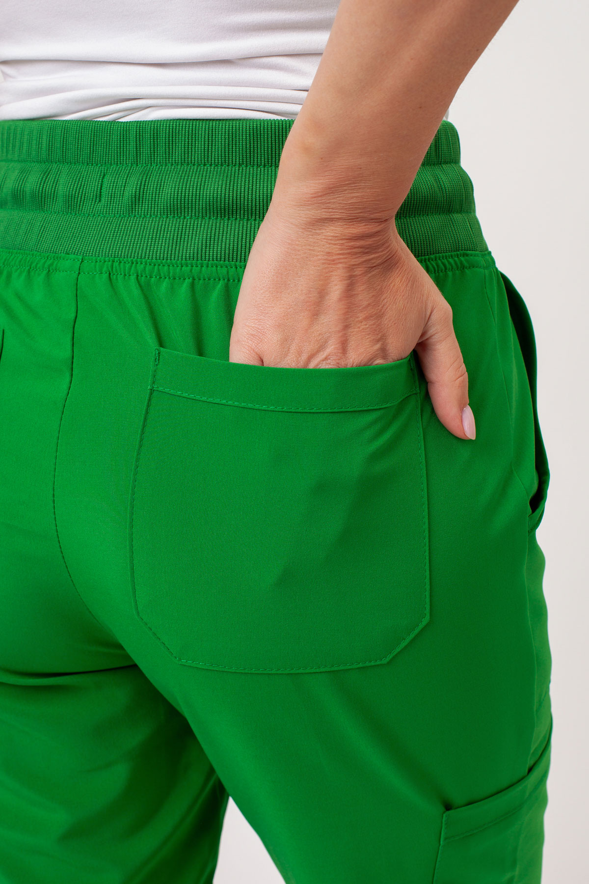Dámské lékařské kalhoty Dickies EDS Essentials Mid Rise Jogger světle šedé-4