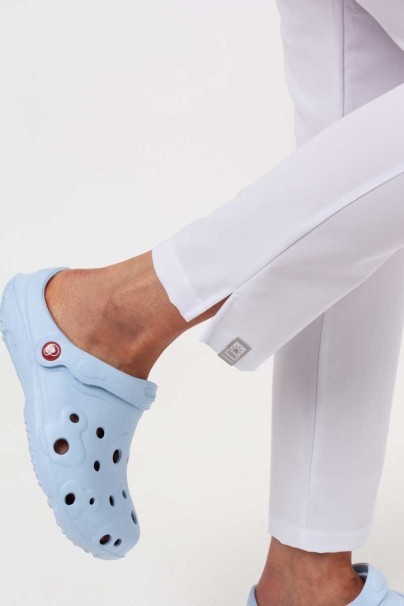 Lékařská souprava Sunrise Uniforms Premium (halena Aura, kalhoty Pride) bílá-12