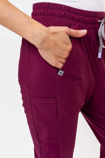 Dámská lékařská souprava Maevn Embrace (halena Zoe, kalhoty Mia) třešňová-10