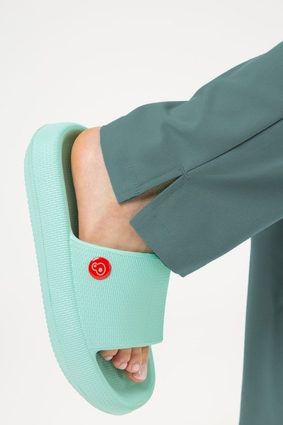 Lékařská dámská souprava Maevn Momentum (halena Double V–neck, kalhoty 6-pocket) pastelově zelaná-9