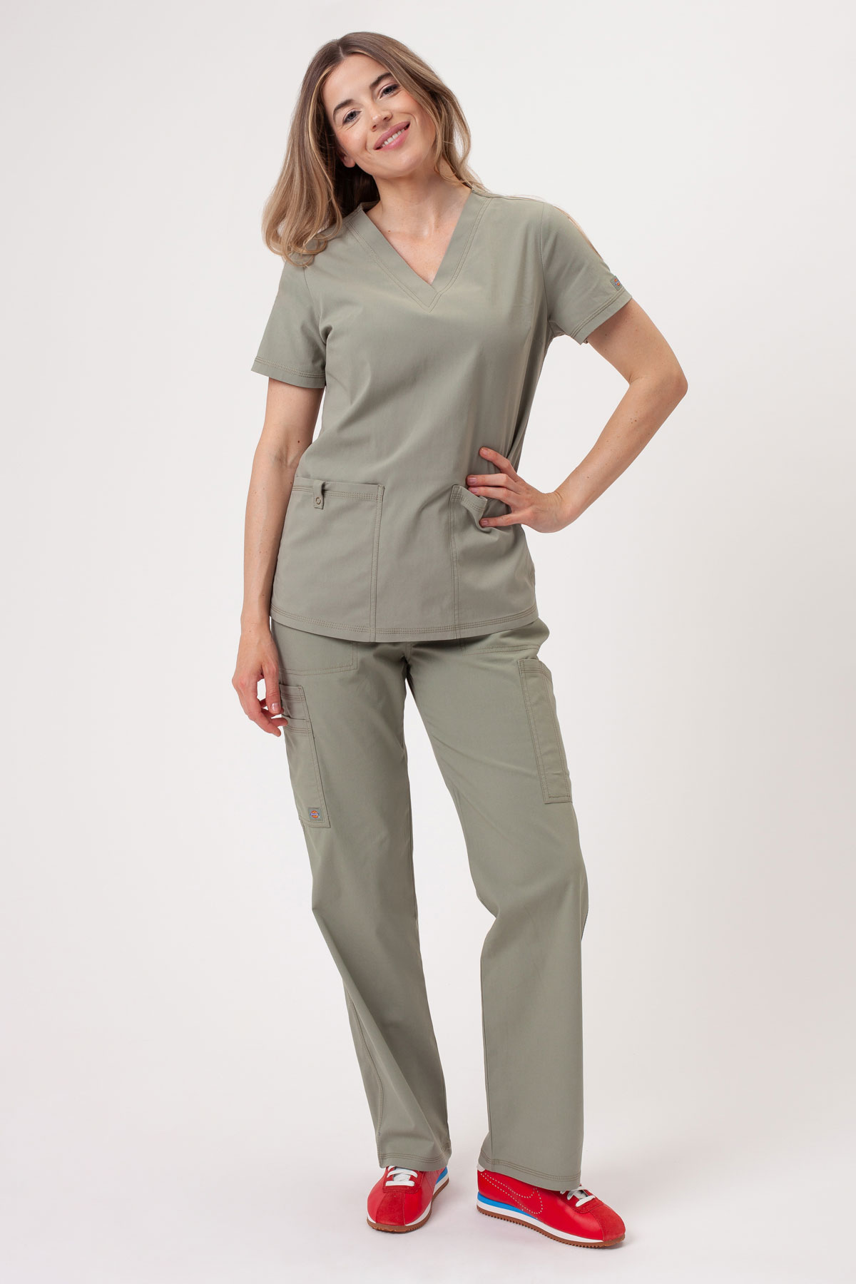 Dámská lékařská souprava Dickies Forge V-neck pastelově olivková